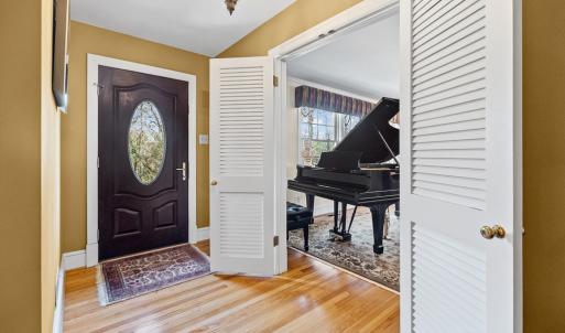 Photo #4 of 701 Fourth Ave, Farmville, VA 0.6 acres