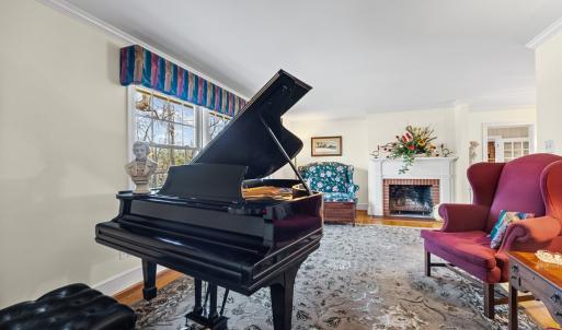 Photo #8 of 701 Fourth Ave, Farmville, VA 0.6 acres