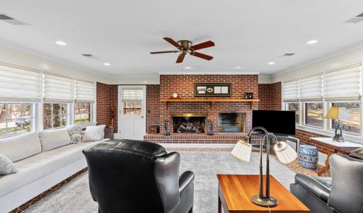 Photo #20 of 701 Fourth Ave, Farmville, VA 0.6 acres