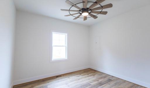 Photo #18 of 2427 Double Bridges Road, Appomattox, VA 1.1 acres