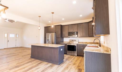 Photo #5 of 2427 Double Bridges Road, Appomattox, VA 1.1 acres