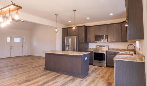 Photo #10 of 2427 Double Bridges Road, Appomattox, VA 1.1 acres