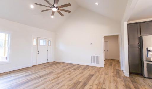 Photo #17 of 2427 Double Bridges Road, Appomattox, VA 1.1 acres