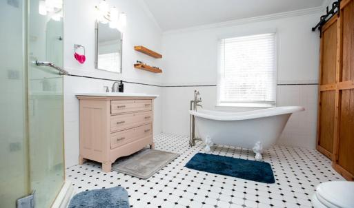 Photo #20 of 111 POPLAR HILL DR, Farmville, VA 3.0 acres