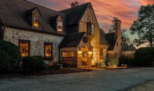 Photo #2 of 1670 Church Street, Appomattox, VA 2.5 acres