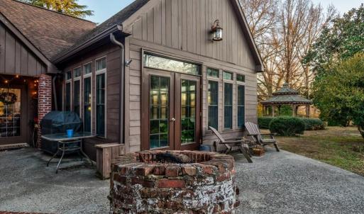 Photo #78 of 1670 Church Street, Appomattox, VA 2.5 acres