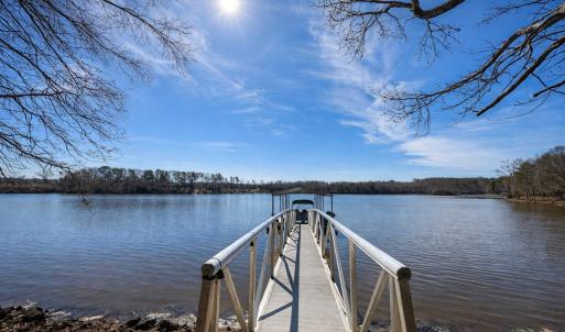 Photo #7 of 615 Sandie Point Dr, Clarksville, VA 28.7 acres