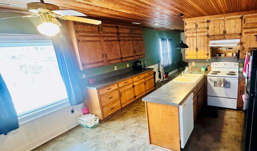Photo #11 of 3984 Farmville Road, Farmville, VA 1.5 acres