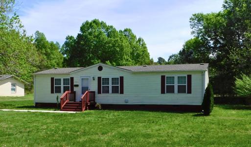 Photo #2 of 723 Oak Street, Blackstone, VA 0.5 acres