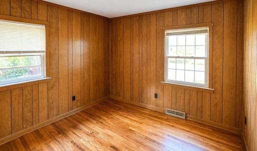 Photo #9 of 28 Ridge St, Blackstone, VA 0.3 acres