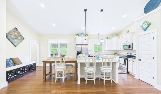 Photo #13 of 208 Thomas Circle, Farmville, VA 0.6 acres