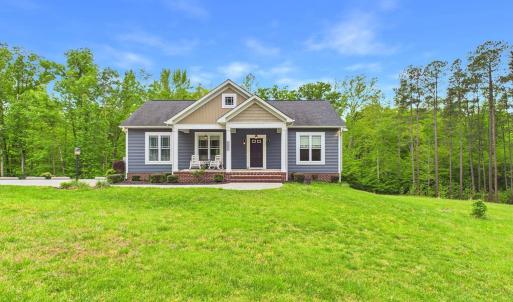 Photo #2 of 208 Thomas Circle, Farmville, VA 0.6 acres