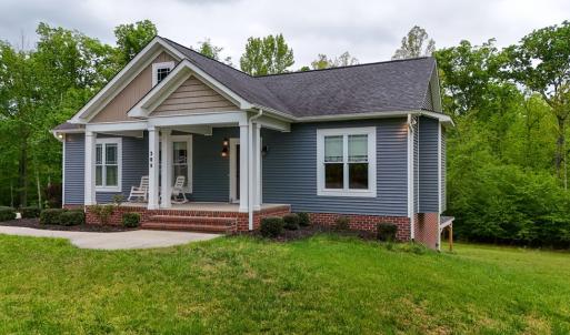 Photo #3 of 208 Thomas Circle, Farmville, VA 0.6 acres