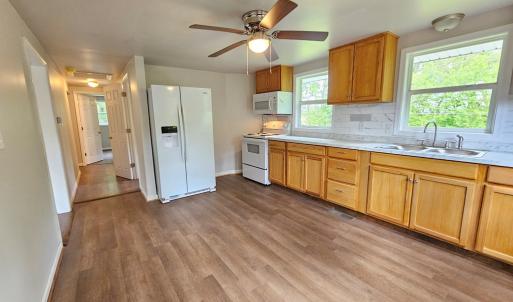 Photo #10 of 5290 Dixie Hill Rd, Buckingham, VA 0.6 acres