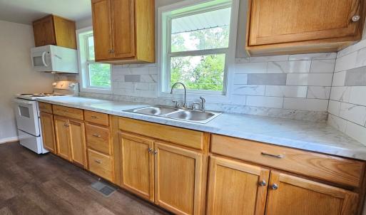 Photo #11 of 5290 Dixie Hill Rd, Buckingham, VA 0.6 acres