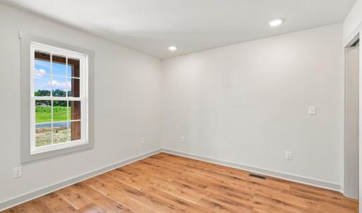 Photo #16 of 305 Zion Drive, Farmville, VA 0.1 acres
