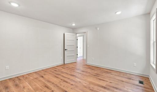Photo #25 of 305 Zion Drive, Farmville, VA 0.1 acres
