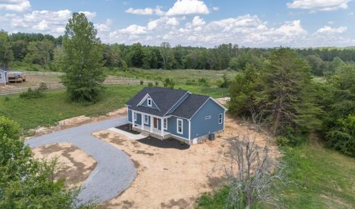 Photo #5 of 8714 Hat Creek Rd., Brookneal, VA 1.1 acres