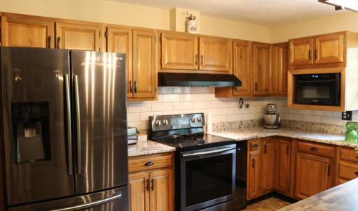 Photo #10 of 2985 Cumberland Road, Farmville, VA 0.8 acres