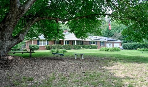 Photo #2 of 2985 Cumberland Road, Farmville, VA 0.8 acres
