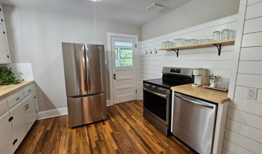 Photo #14 of 1218 W Osborn Rd, Farmville, VA 1.0 acres