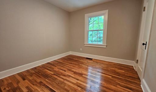 Photo #16 of 1218 W Osborn Rd, Farmville, VA 1.0 acres