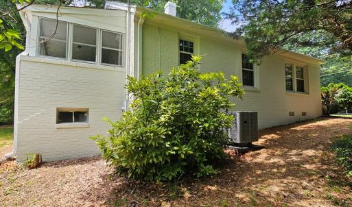 Photo #27 of 1218 W Osborn Rd, Farmville, VA 1.0 acres