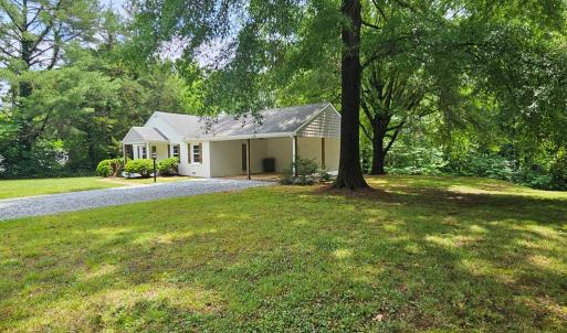 Photo #34 of 1218 W Osborn Rd, Farmville, VA 1.0 acres