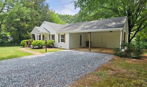 Photo #5 of 1218 W Osborn Rd, Farmville, VA 1.0 acres