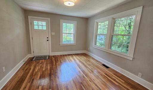 Photo #7 of 1218 W Osborn Rd, Farmville, VA 1.0 acres