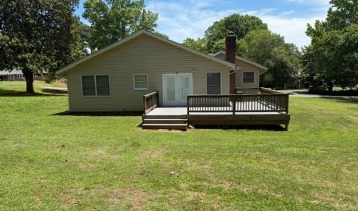 Photo #3 of 212 Virginia Ave, Farmville, VA 0.7 acres