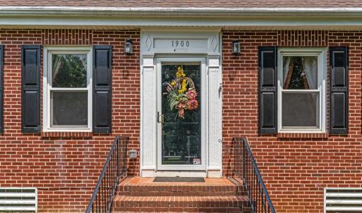 Photo #4 of 1900 9th St, Victoria, VA 1.3 acres