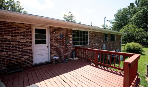 Huge Rear Deck