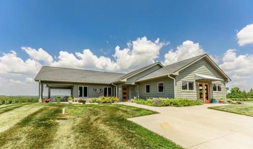 Photo #2 of 1370 Moonlight Road, Appomattox, VA 186.6 acres