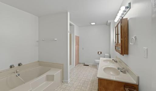 Primary Ensuite Bathroom