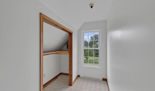 Bedroom 5 Closet
