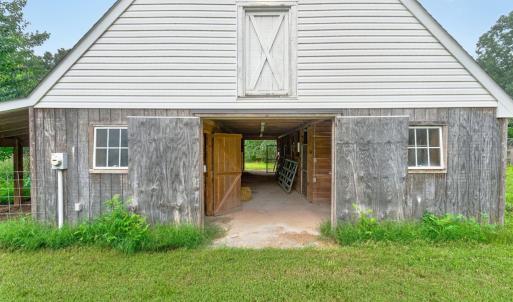 Barn
