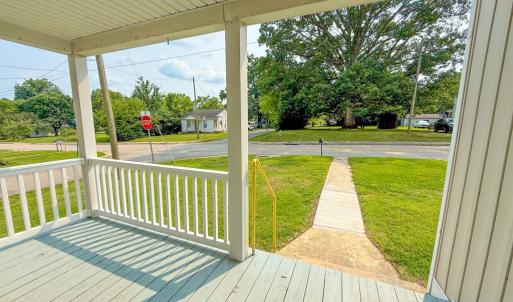 Photo #20 of 1624 Mecklenburg Avenue, Victoria, VA 0.3 acres