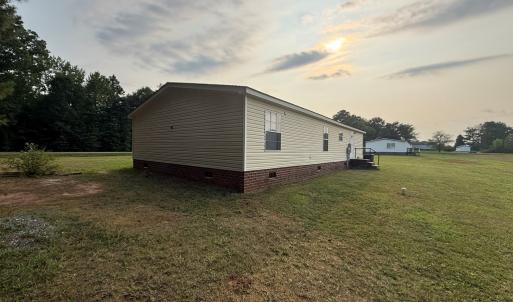 Photo #2 of 1092 Melon Rd, South Boston, VA 1.0 acres