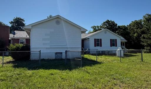 Photo #2 of 412 Ringgold Rd, Danville, VA 14.1 acres