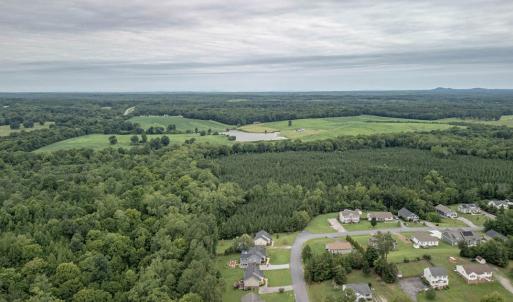 Photo #45 of 302 Thomas Circle, Farmville, VA 0.5 acres