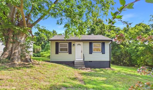 Photo #2 of 604 Grace St, Farmville, VA 0.1 acres