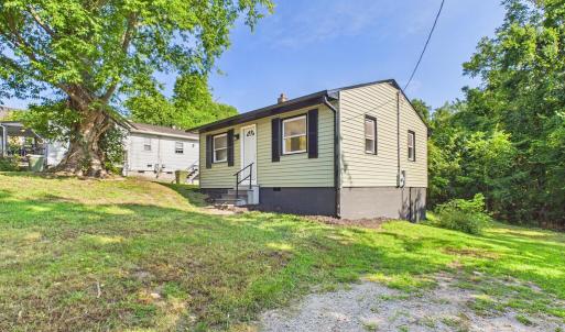 Photo #5 of 604 Grace St, Farmville, VA 0.1 acres