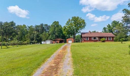 Photo #2 of 2781 Sandy River Rd., Burkeville, VA 10.4 acres