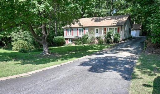 Photo #2 of 1602 Briery Rd, Farmville, VA 0.9 acres