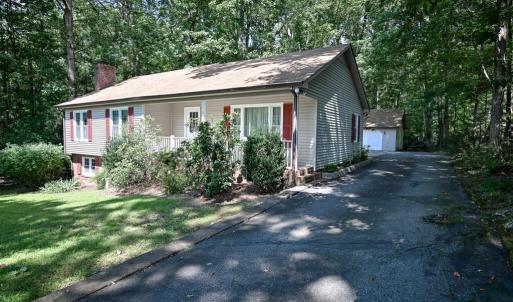 Photo #3 of 1602 Briery Rd, Farmville, VA 0.9 acres