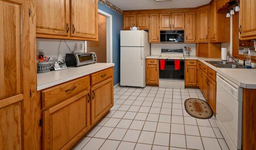 Photo #7 of 1602 Briery Rd, Farmville, VA 0.9 acres