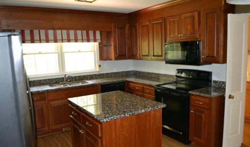 Photo #3 of 1310 Gilliam Dr, Farmville, VA 0.6 acres