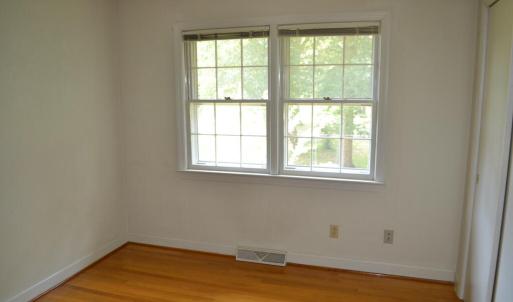 Photo #9 of 1310 Gilliam Dr, Farmville, VA 0.6 acres