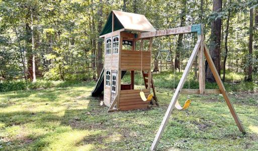 Photo #18 of 9880 Knobs Hill Ln, Amelia, VA 1.4 acres